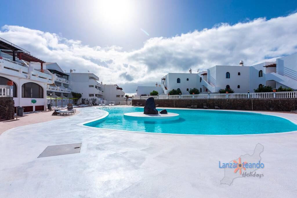 Vivienda Vacacional El Descanso Costa Teguise Exterior photo