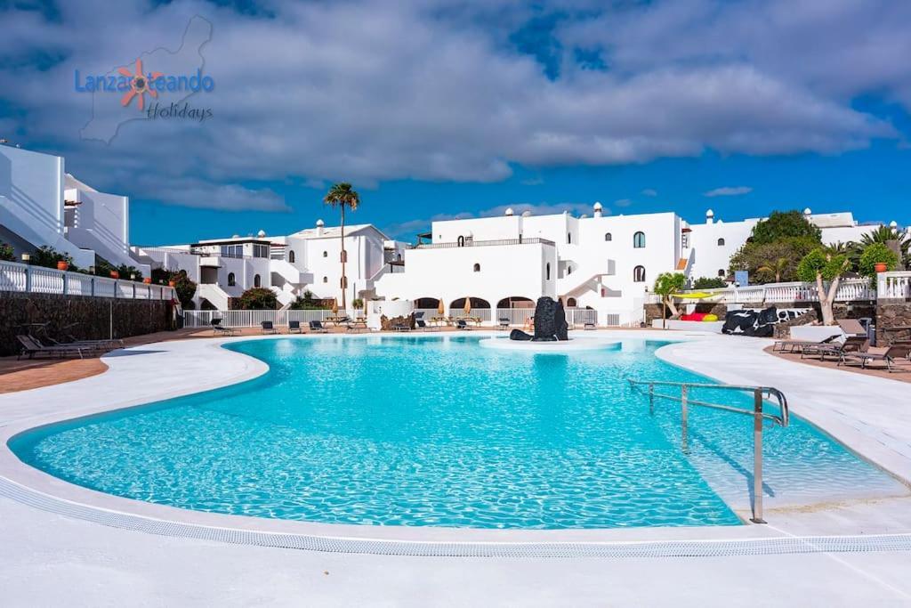 Vivienda Vacacional El Descanso Costa Teguise Exterior photo