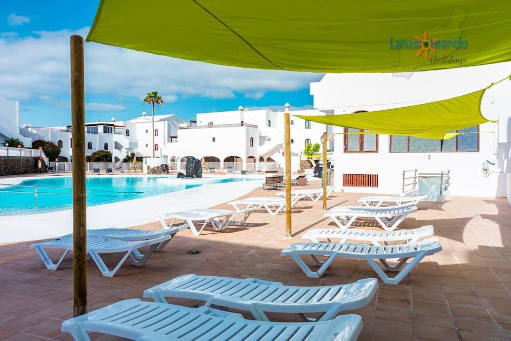 Vivienda Vacacional El Descanso Costa Teguise Exterior photo